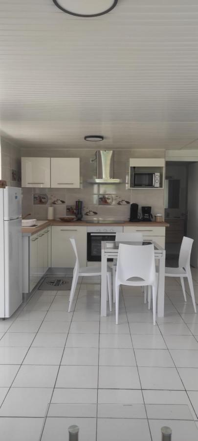 Maison 2 Chambres Avec Jardin Kahouanne エクステリア 写真